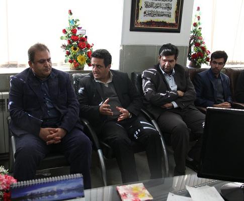 بازدید فرماندار از اداره ورزش و جوانان شهرستان بافق 