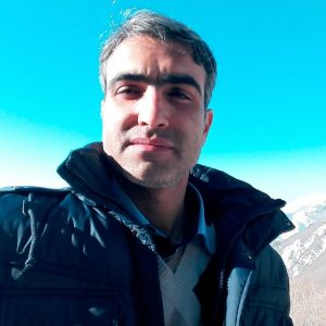 رخ ماه ببوسید چو بر بام بلندید