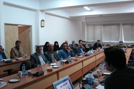 برگزاری نشست اقتصاد دانش بنیان در مركز تحقیقات و آموزش كشاورزی و منابع طبیعی یزد