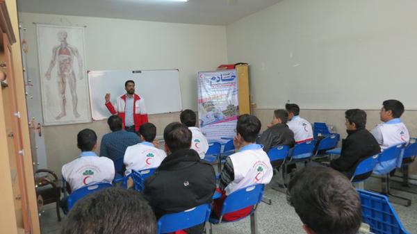 برگزاری دوره آموزشی طرح خادم در مهریز