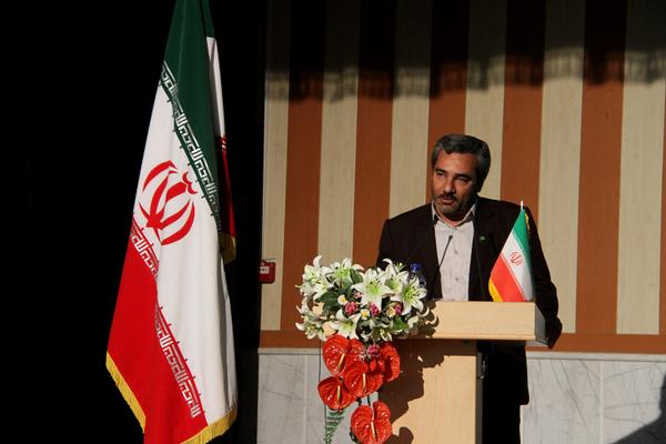 جلسه توجیهی پنجمین دوره انتخابات شوراهای شهر و روستا در محل سالن هلال احمر طبس برگزار شد