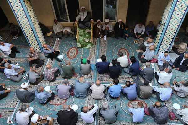 گزارش تصویری: مراسم عزاداری شهادت امام جعفر صادق دردفتر نماینده ولی فقیه در استان یزد