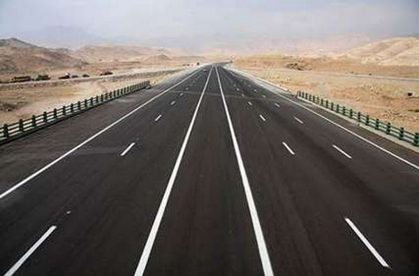 قرارداد ساخت آزادراه اردکان- یزد- مهریز  با سرمایه گذاری جهاد نصر یزد منعقد شد