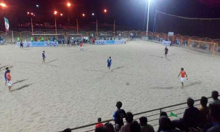  مسابقات فوتبال ساحلی قهرمانی امیدهای کشور در اردکان یزد آغاز شد