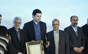 تجلیل از شرکت پیشگامان کویر آسیا به عنوان صادرکننده برگزیده استان یزد