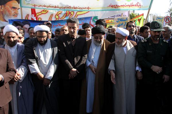 طبس|شکوه تماشایی مردم طبس در راهپیمایی ۲۲ بهمن_ گزارش تصویری هادی یعقوبیان