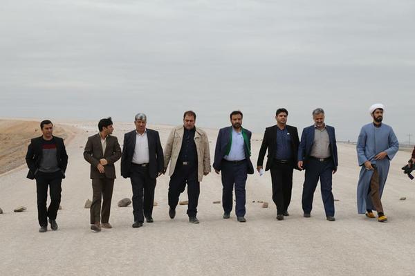 بازدید فرماندار ، رییس و اعضای شورای اسلامی شهر بافق از پروژه بزرگراه بافق- یزد