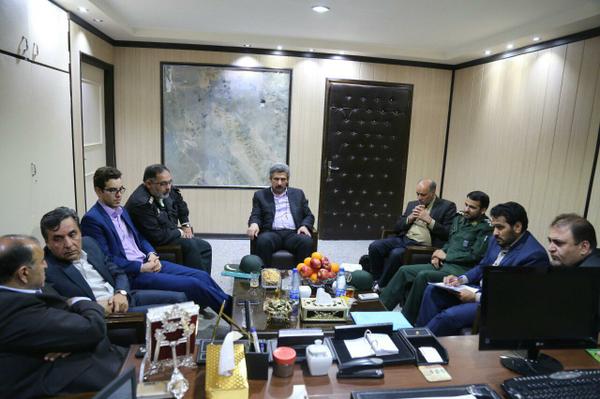 برگزاري نشست هماهنگي مديران معدني و صنعتي بافق با اعضاي شوراي تامين شهرستان