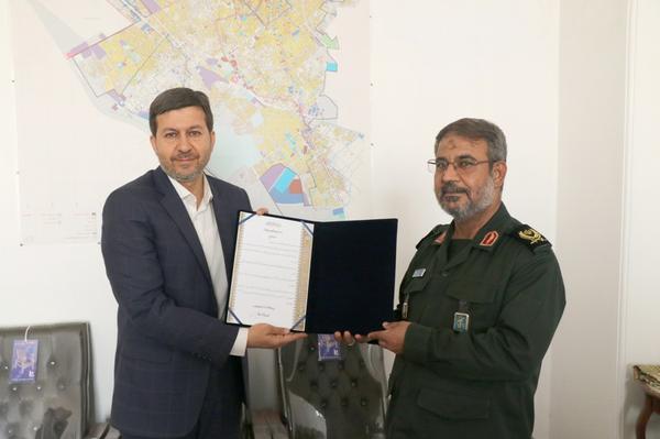 تقدیر از خدمات شهرداری یزد در احداث مرکز فرهنگی و موزه دفاع مقدس