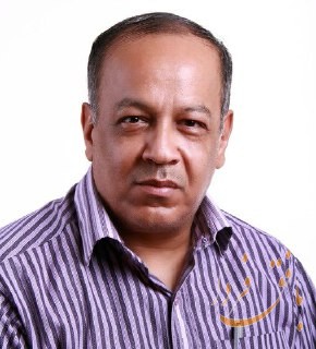 مقبره بزرگترین چکامه سرای قرون اخیر ایران زمین