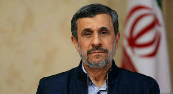  احمدی‌نژاد خواستار استعفای روحانی و برادران لاریجانی شد
