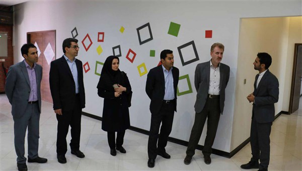  بازدید مدیرعامل شرکت آب منطقه‌ای استان یزد از شتابدهنده پیشگامان