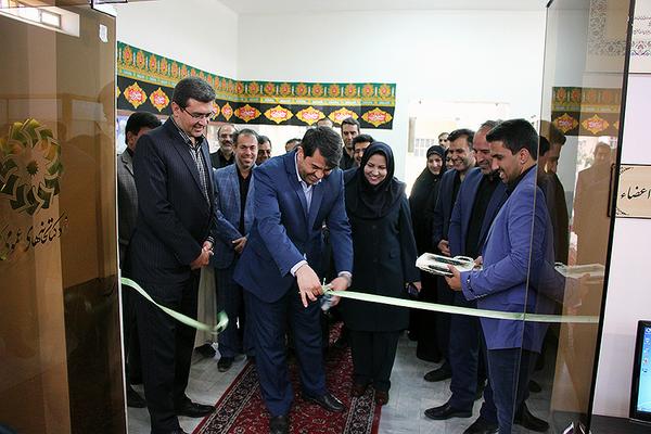 کتابخانه عمومی مجتمع فرهنگی هنری مهریز بازگشایی شد