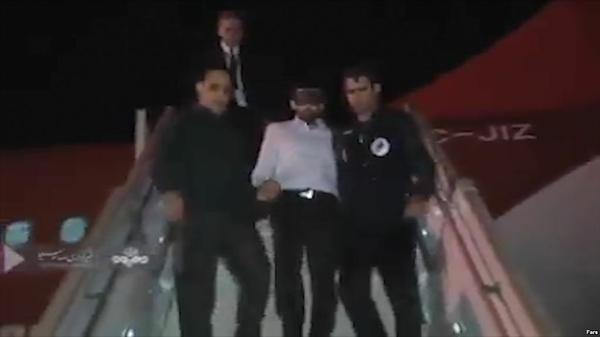 فرهاد زاهدی‌فر مدیرعامل سکه ثامن دستگیر و به کشور بازگردانده شد