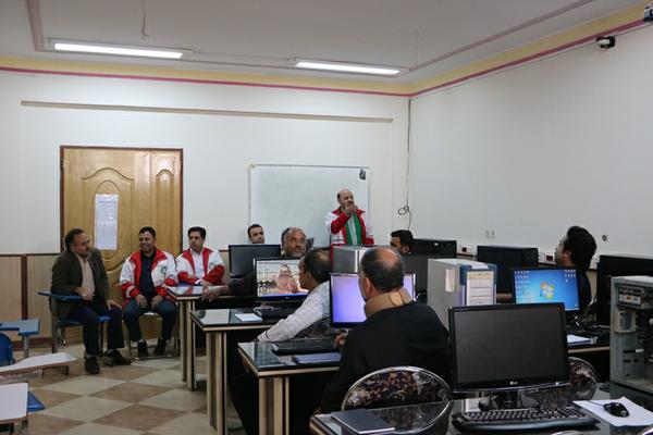 برگزاری دوره آموزشی نرم افزاری انبارهای امدادی در هلال احمر استان یزد