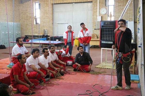 آمادگی امدادی نجاتگران یزدی برای برگزاری آزمون درجه ایثار