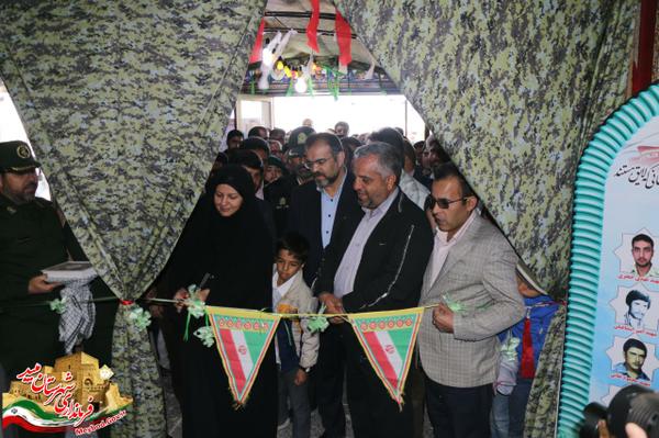  نمایشگاه دستاوردهای چهل‌ساله انقلاب در میبد افتتاح شد 