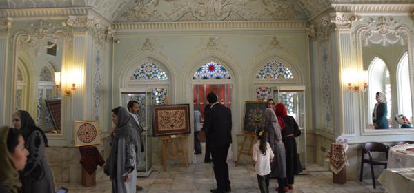 برگزاری نمایشگاه و ورکشاپ سوزن دوزی در گالری موزه آئینه و روشنایی یزد