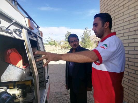 بازدید فرماندار مهریز از پایگاه های امداد و نجات جاده ای هلال احمر مهریز 