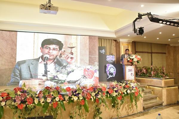 ایران از شرایط سخت اقتصادی عبور کرد