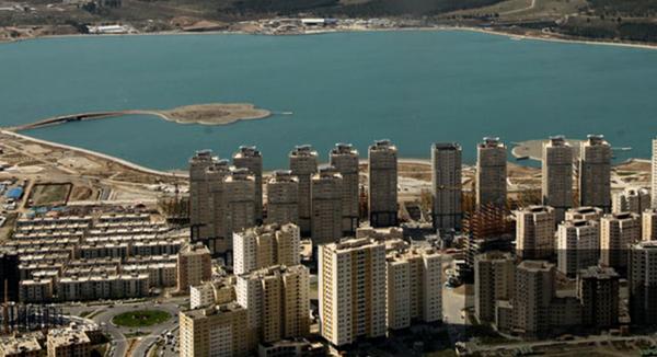 گزارشی از وضع ایمنی ساختمان‌های منطقه ٢٢ که یکی‌یکی رو می‌شوند آپارتمان‌های وحشت متری ١٣ میلیون تومان! 