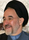 سید محمد خاتمی دردیدار با جمعی از دانشجویان دانشکده خبر : تخریبها همواره نتیجه عکس داده است -دارای هویت دینی، آزادیخواهی و پیشرفت طلبی هستیم 