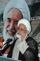 کروبي: مناظره من با احمدي نژاد و موسوي جدي خواهد بود 