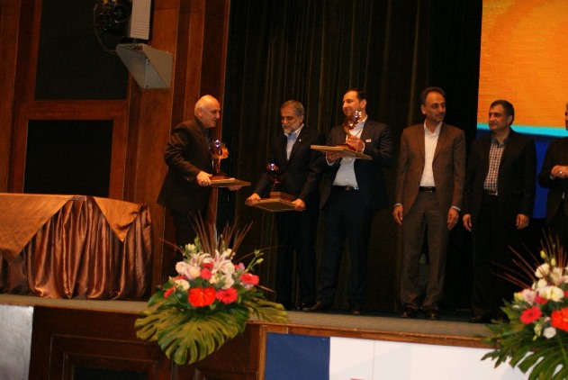 کسب رتبه برتر برق منطقه‌ای یزد در اولین دوره جایزه ملی انرژی‌های تجدیدپذیر ایران