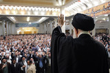 آیت الله خامنه ای درديدار پرشور خانواده هاي معظم شهيدان، جانبازان، و ايثارگران استان قم :شهيدان، جانبازان و ديگر ايثارگران، پيشوايان و طلايه داران جبهه حقند+گزارش تصویری 