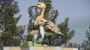 سفرنامه هرات و مروست(خاتم) فردائیان(14): تصویری(6): مجسمه آهو بره در میدان ورودی شهر هرات و کم لطفی یک عاشق و یک کاسب !!!