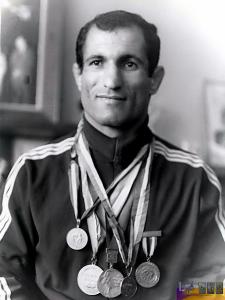 مردی با شش مدال طلای جهان  و المپیک-پرافتخارترین کشتی‌گیر ایران / عکس