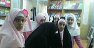 بازدید دانش آموزان دبستان قائمیه يزد از کتابخانه عمومی امام خمینی (ره)