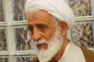 موضعگیری نمایندگان رئیس جمهوری در مقابل فرمایشات امام(ره) نابخشودنی است موضعگیری نمایندگان رئیس جمهوری در مقابل فرمایشات امام(ره) نابخشودنی است