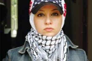 چگونگی اسلام آوردن پلیس زن آمریکایی از زبان خودش