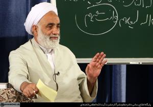 معلم قرآن از مظلومیت قرآن میگوید