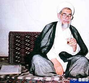 گفتگو و خاطرات  اولین شاعر شعر انقلاب  شادروان حجه الاسلام والمسلمین محمد حسین بهجتی (شفق) 
