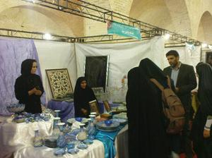 برپائی غرفه دانشگاه پیام نور میبد در نمایشگاه سراسری صنایع دستی استان یزد