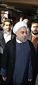 گزارش تصویری :سفر دکتر حسن روحانی به یزد (8)-استقبال از روحانی در یزد