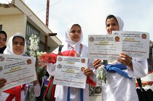 گزارش تصویری استقبال از مدال آوران مسابقات قهرمانی قهرمانان  کاراته بانوان کشور در بافق