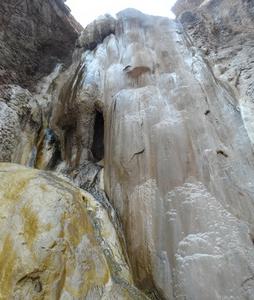 آبشار سفیده ندوشن آبشاری زیبا و بکر(1نظر)