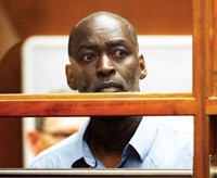 فرار بازیگر هالیوود از اتهام قتل همسر