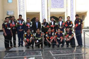 مراسم استقبال از افتخار آفرینان تیم  رباتیک و نام آوران ژنو 2014  دانشگاه آزاد اسلامی یزد  (7نظر)