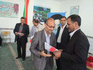 گزارش تصویری: بزرگداشت  روز معلم و تجلیل از معلمین - طبس(3نظر)