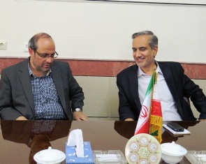 سياسي كاري در آموزش و پرورش براي جامعه مضر است/ دبيرستان استعدادهاي درخشان مهرماه در طبس راه اندازي مي شود (6 نظر)