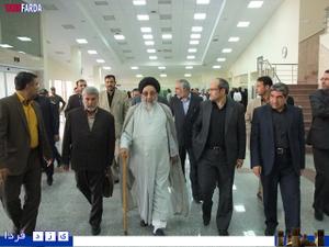 حضور خانوادهای قربانیان و استاندار خراسان جنوبی به همراه نماینده طبس در فرودگاه این شهرستان