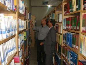 بازدید رئیس دانشگاه پیام نور مهریز از کتابخانه مجتمع فرهنگی و هنری مهریز 