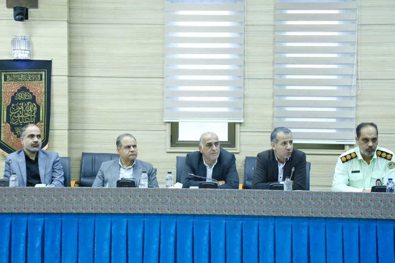 استاندار یزد در نشست ستاد مبارزه با قاچاق کالا و ارز استان یزد
