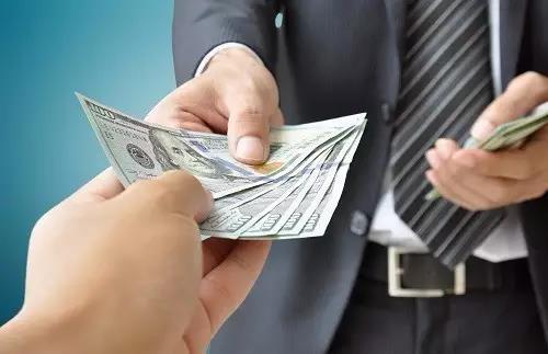 چرا دلار عقب‌ کشید؟
