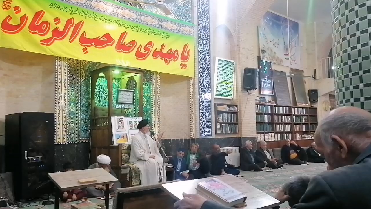 فیلم| دعوت مردم شریف رحمت آباد از آیت الله دعایی...